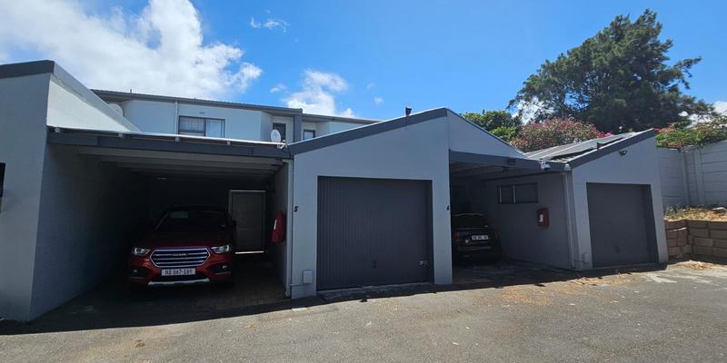 To Let 3 Bedroom Property for Rent in Table View Western Cape